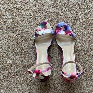 Floral heels!
